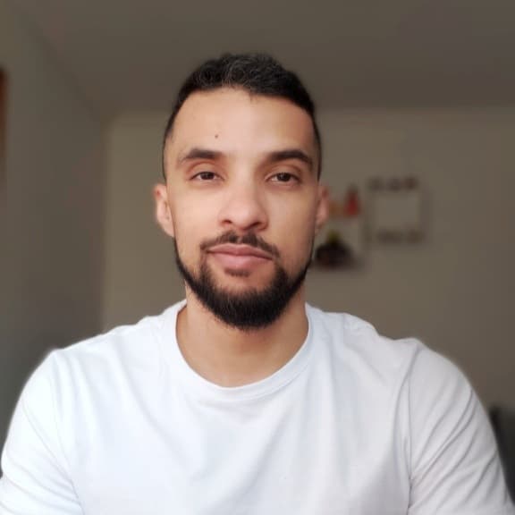 Hey there, I'm Lucas